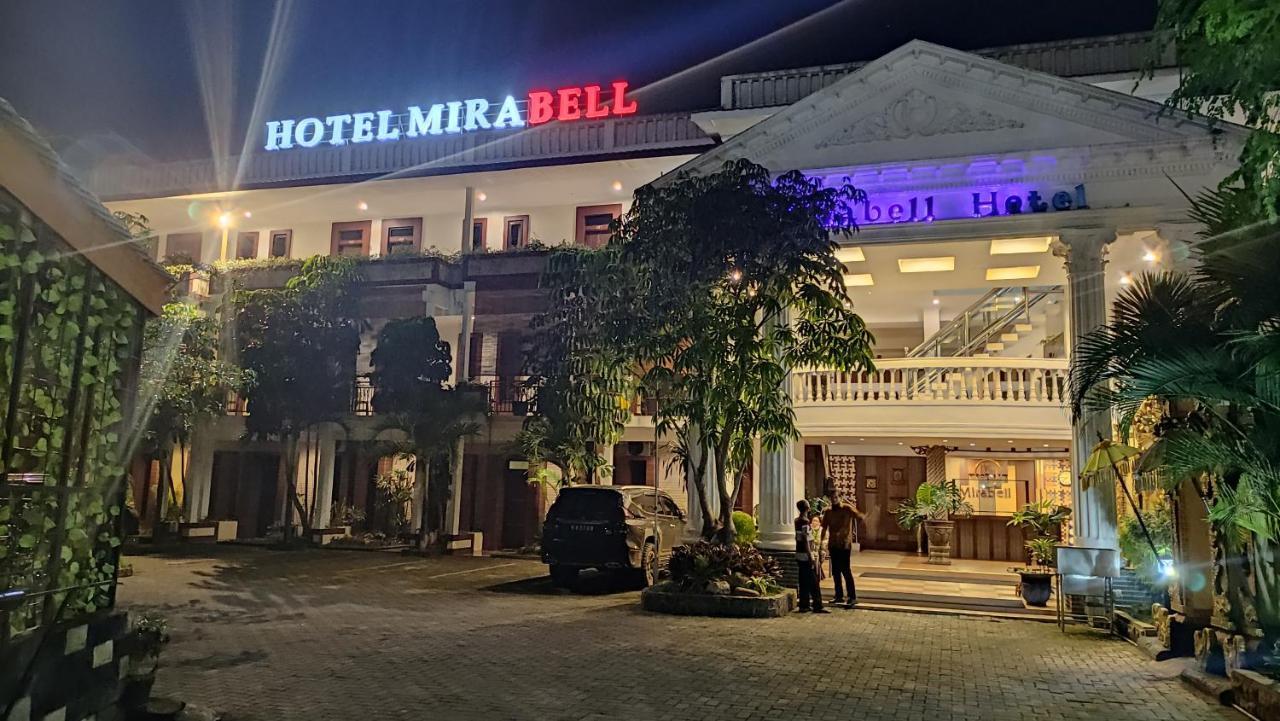 Mirabell Hotel&Convention Hall Malang Esterno foto